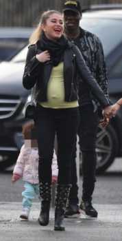 pogba girlfriend