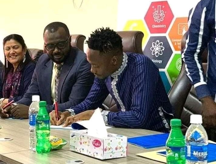 Ahmed Musa To Sponsor 100 Skyline University Students