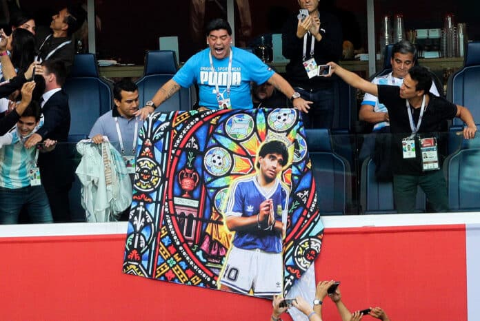 Video: When Diego Maradona Danced with Nigerian Official at the FIFA World Cup