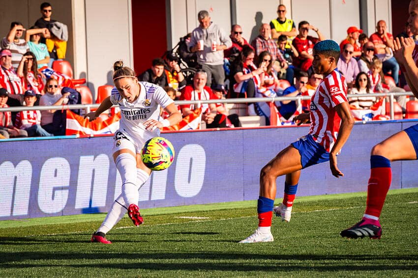 Rasheedat Ajibade in action for Atletico Madrid