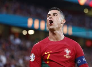 South African rapper gets Ronaldo grooving while working out