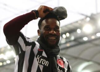 African icon Okocha had Brazilian flair &ndash; Roberto Carlos