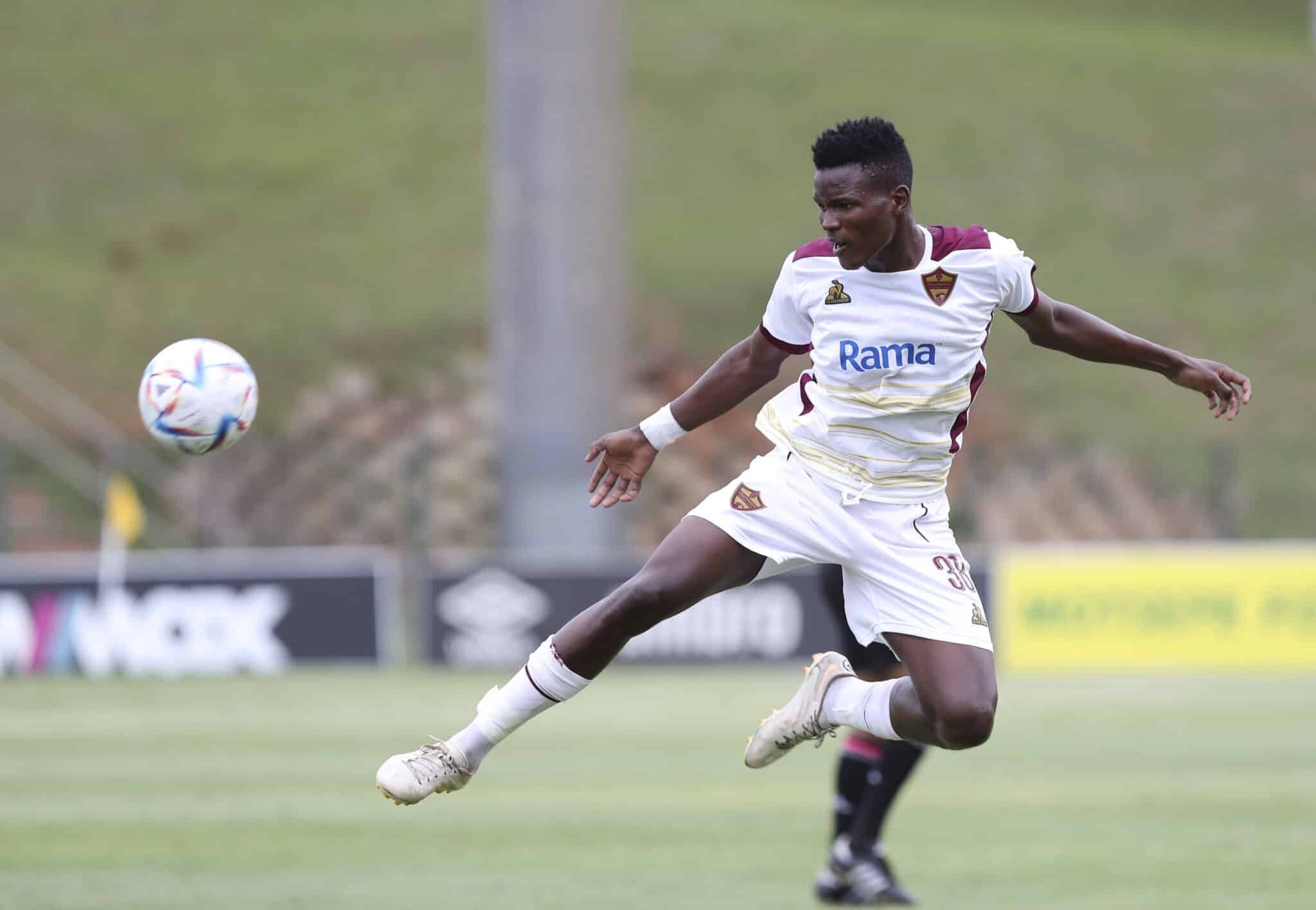 Olwethu Makhanya in action for Stellenbosch FC