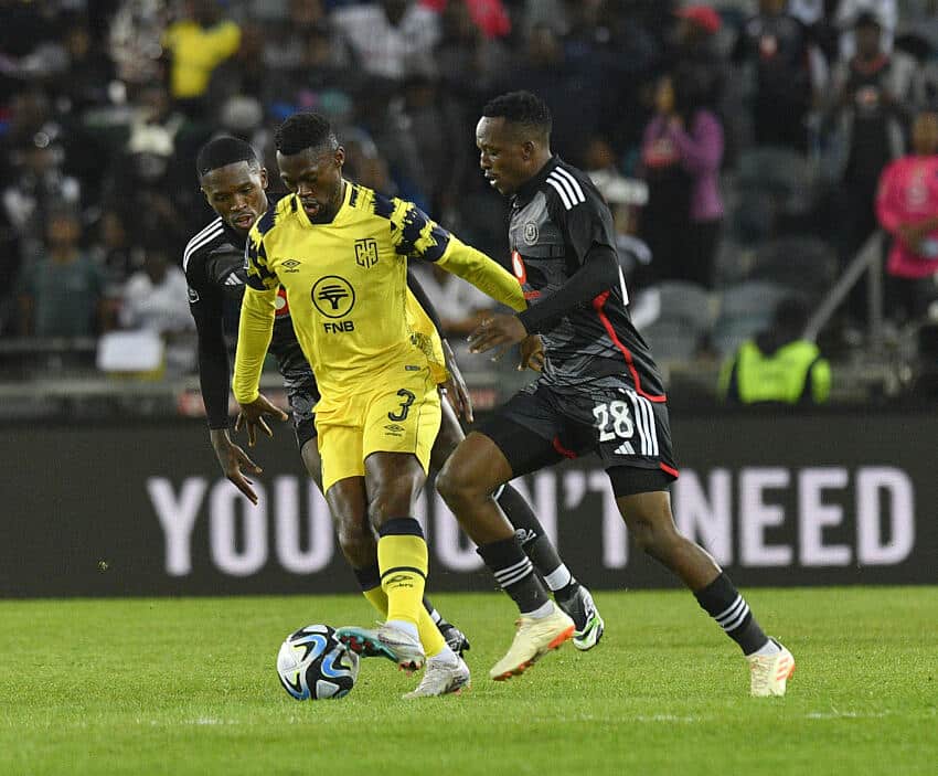 Players in action, Orlando Pirates vs Cape Town City