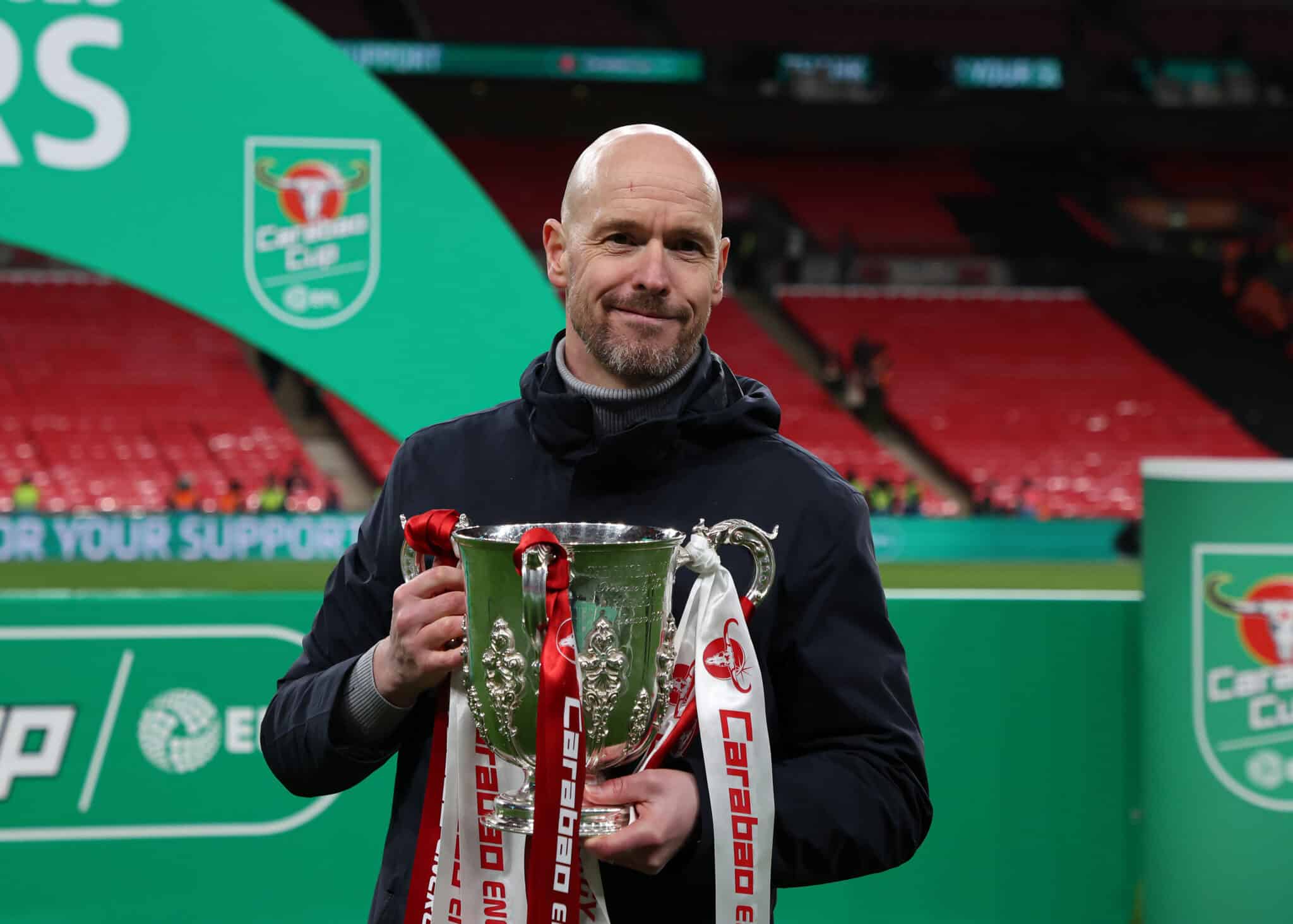 Erik Ten Hag with the EFL Cup