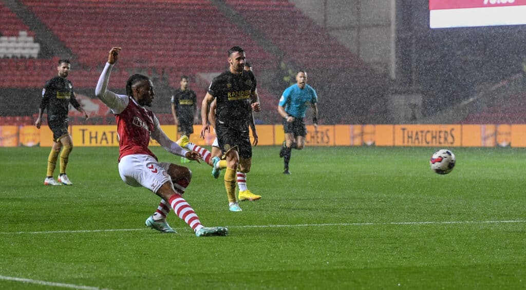 Antoine Semenyo shoots towards goal