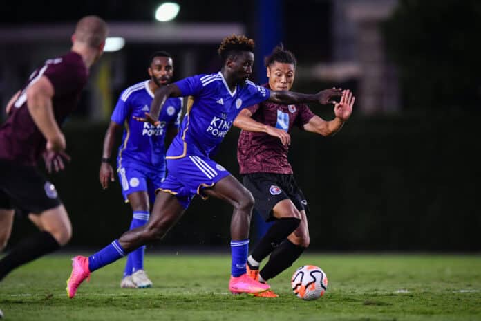 How Wilfred Ndidi compares to Barcelona midfielders