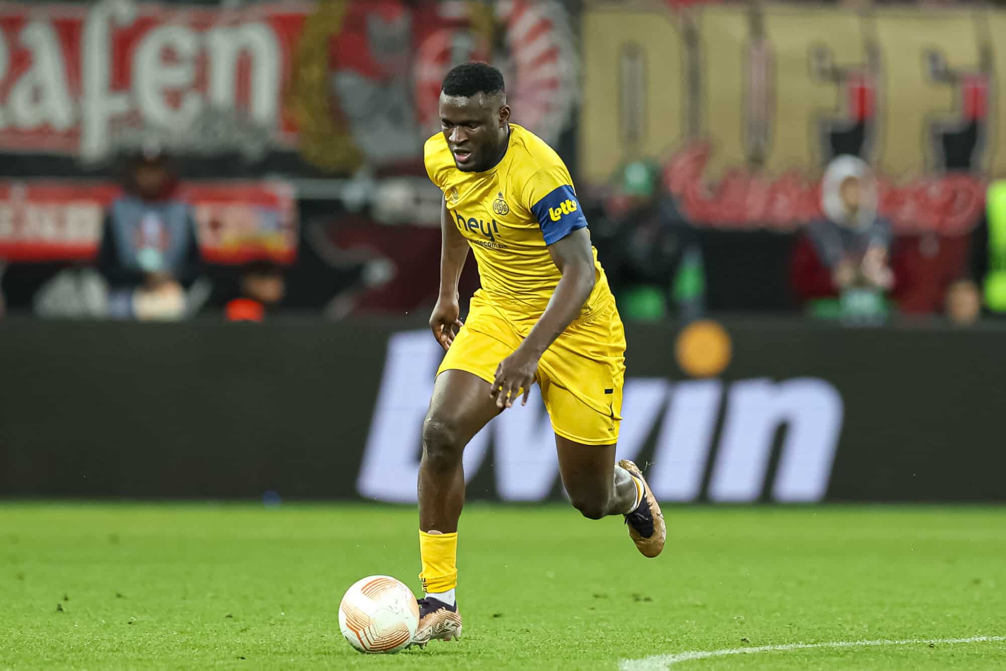 Victor Boniface in action for Leverkusen