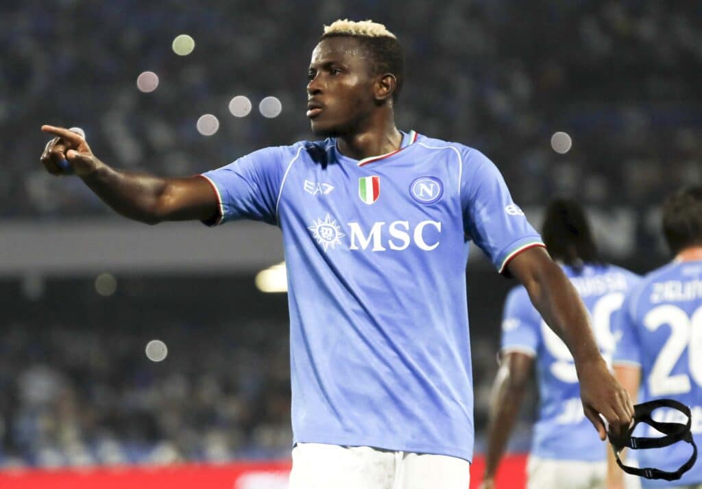 Osimhen points to the crowd for SSC Napoli