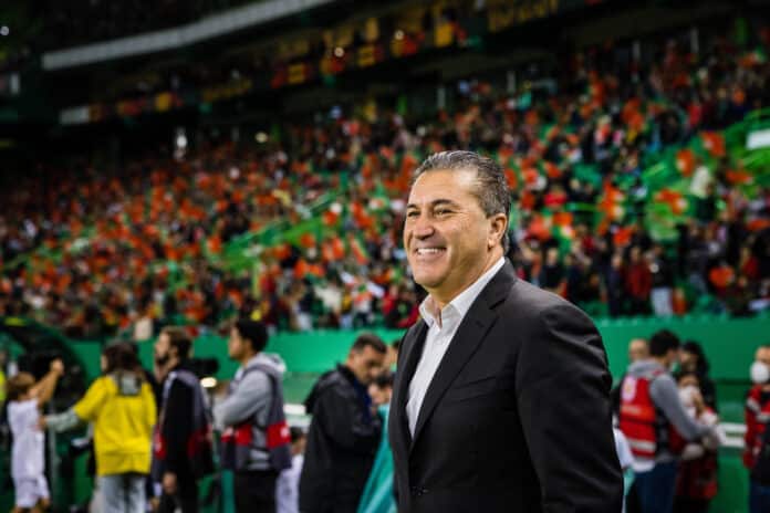 Jos&Atilde;&copy; Peseiro salary: How much does the Super Eagles coach earn?