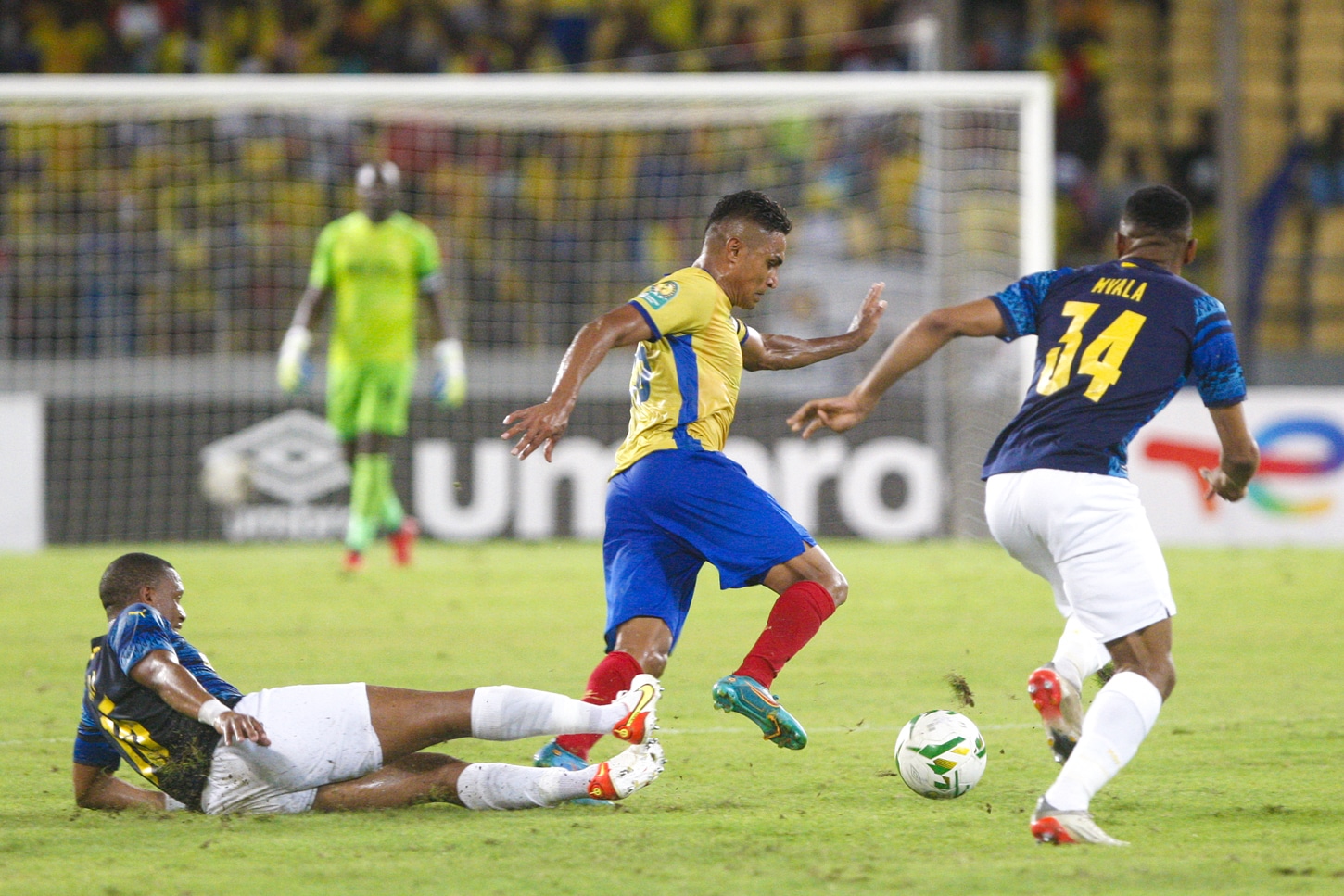Andile Jali of Mamelodi Sundown during the CAF Champions League 2021/22 quarterfinal match
