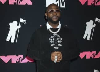 Davido hits back at former NFF president over &lsquo;Warri again&rsquo; absence