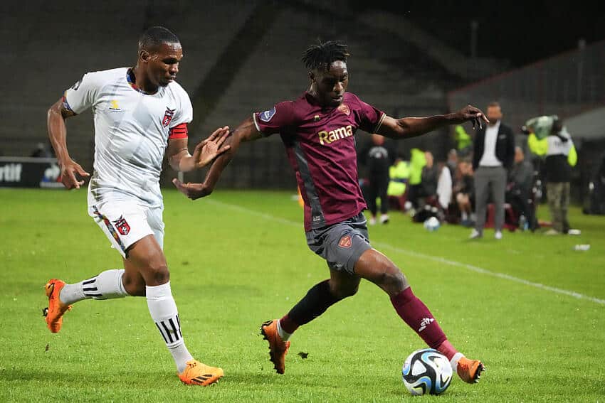 Mlungisi Mbunjana in action for TS Galaxy