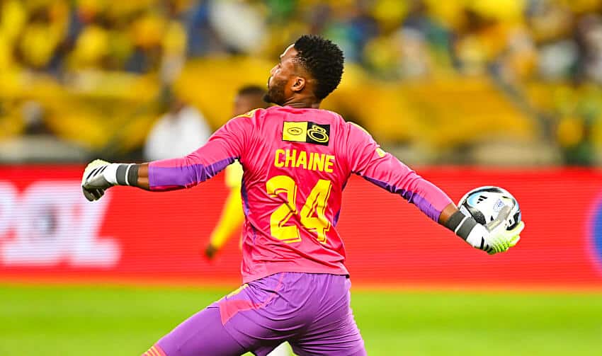 Sipho Chaine in action for Orlando Pirates