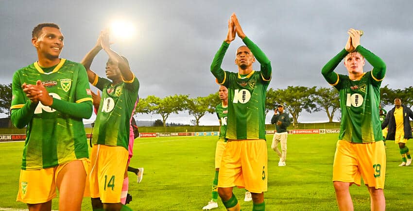 Golden Arrows players thanking the fans