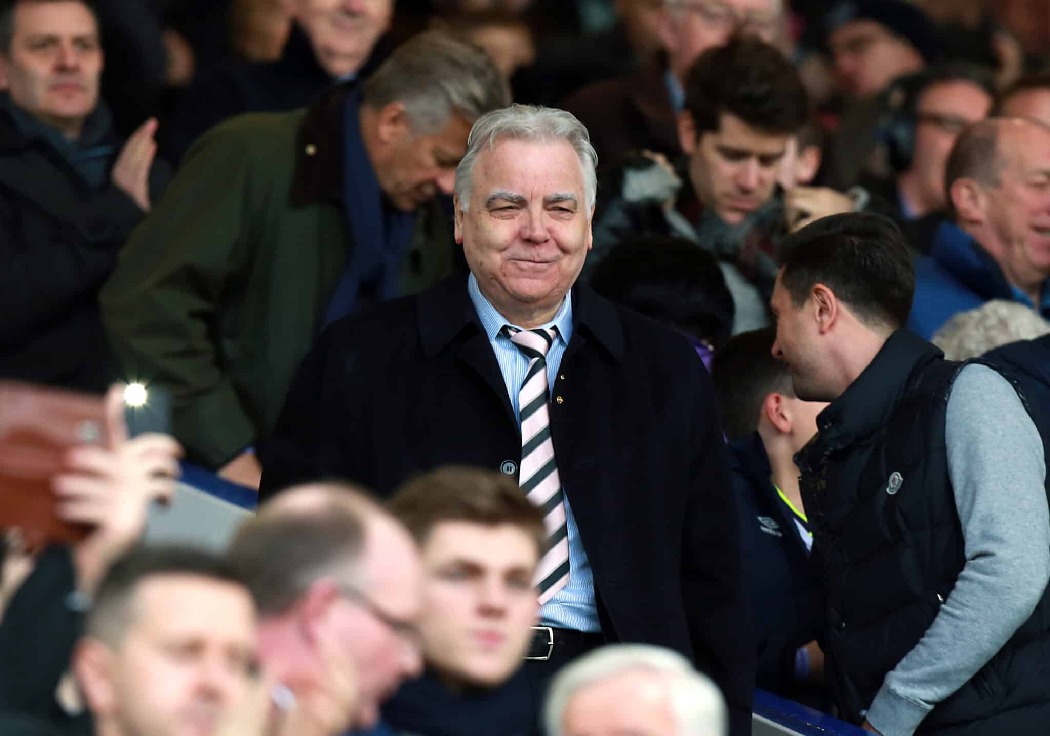 alex iwobi mourns bill kenwright