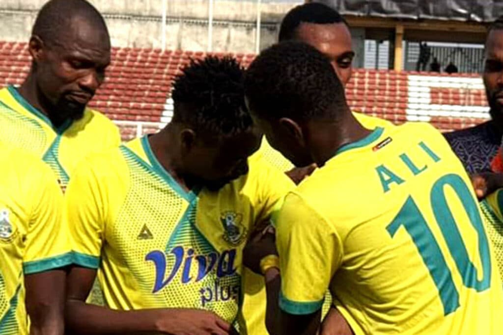 Rabiu Ali respecting Ahmed Musa