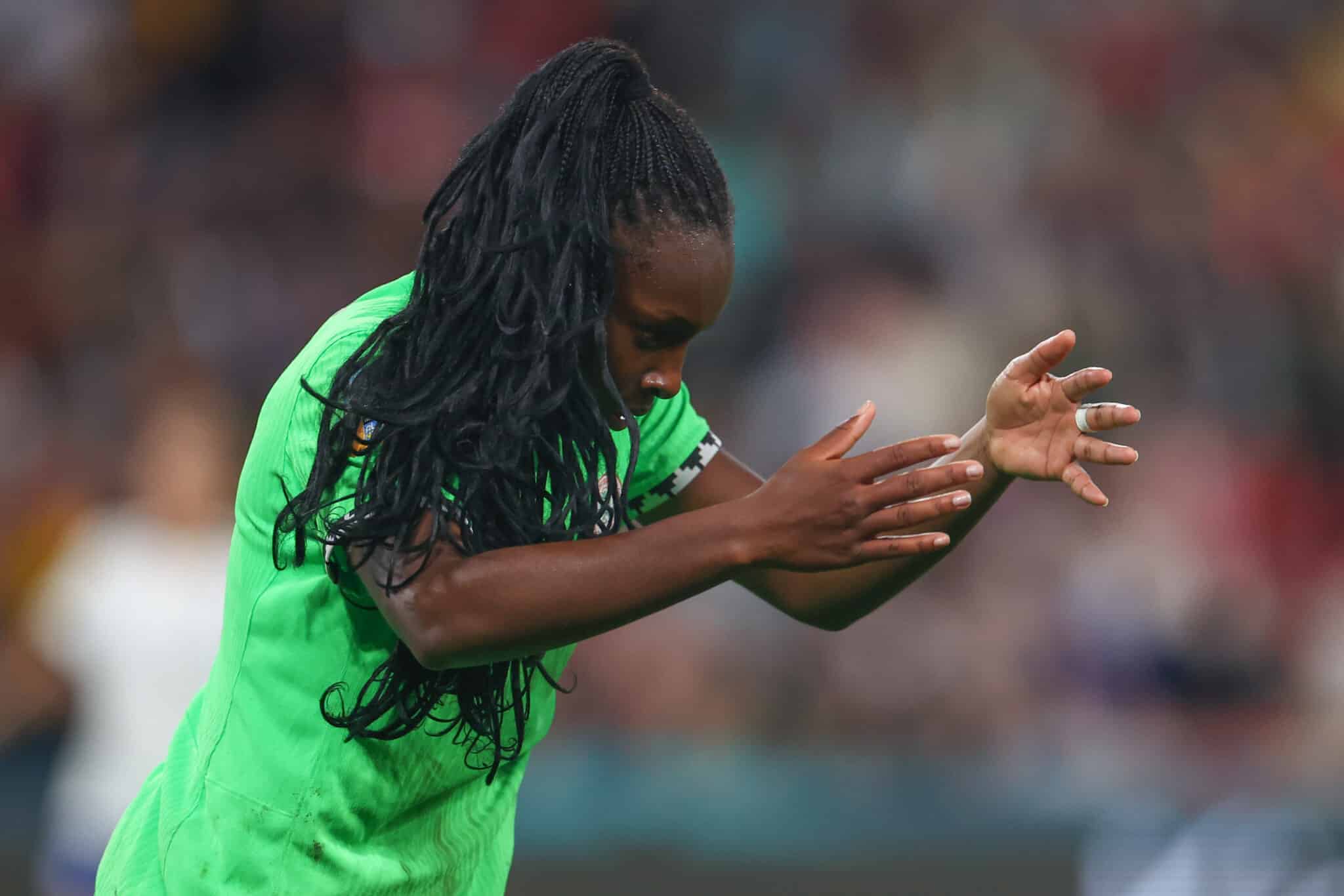 Michelle alozie thrashed bouquet from bbnaija star