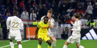 Moses Simon signs new contract with Nantes