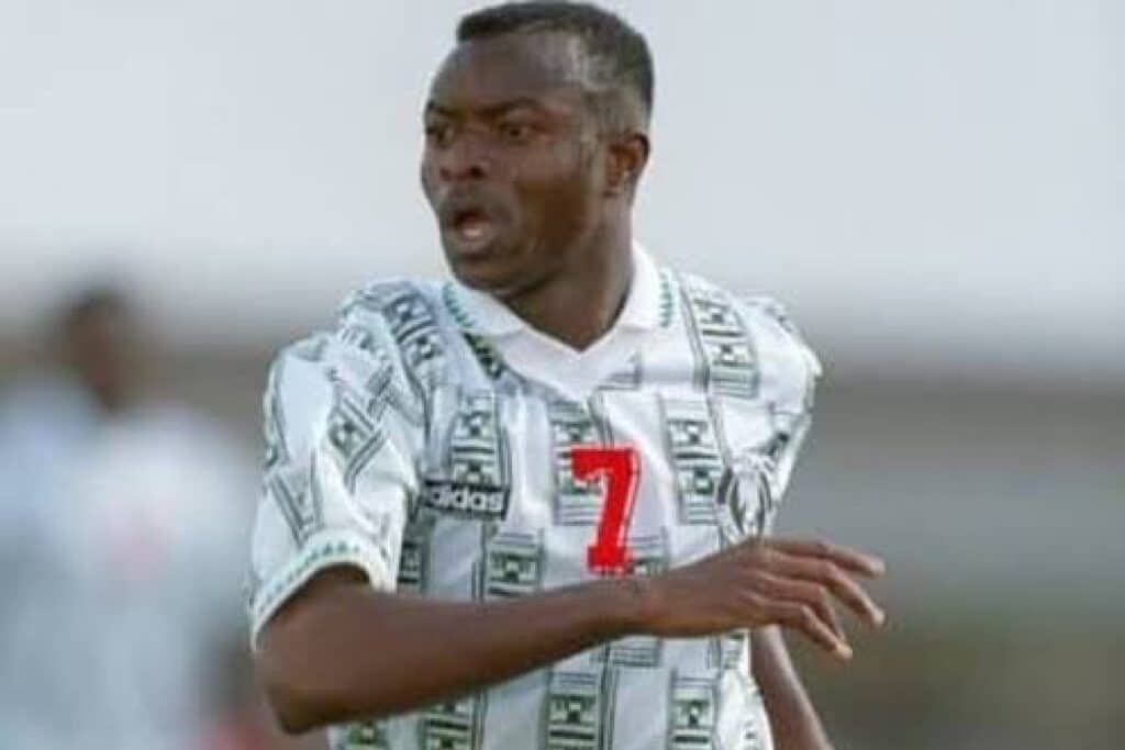 Finidi George in action for the Super Eaglesa