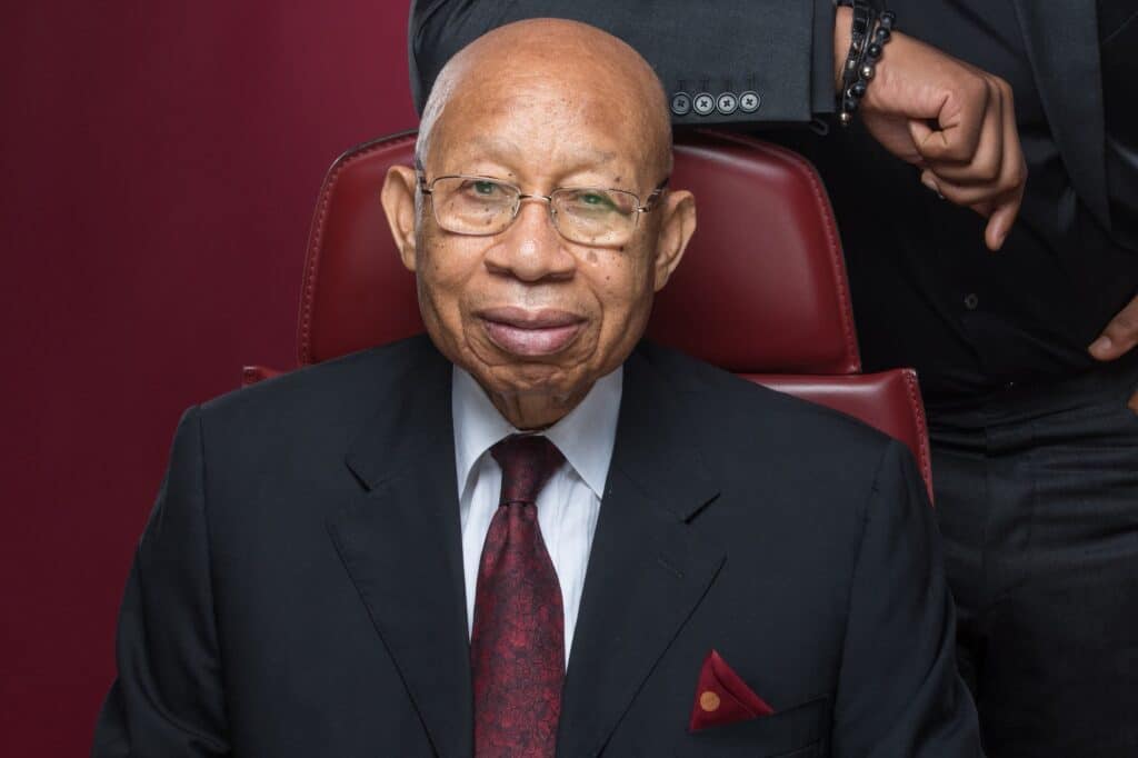 Nigeria Billionaires and NPFL clubs: Good for NPFL 2 Nigeria Billionaires and NPFL clubs: Pascal Sozie