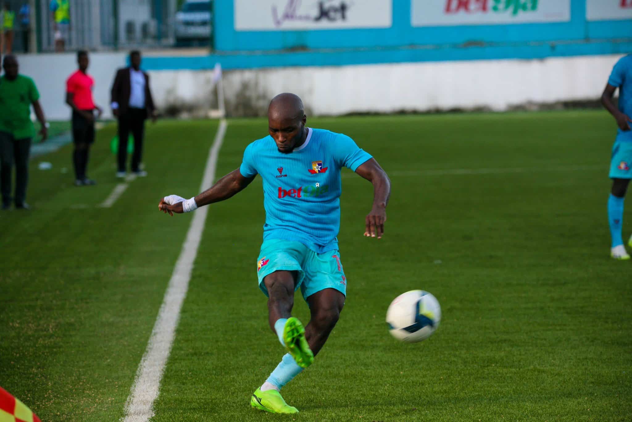 Ismail Sodiq in action for Remo Stars 