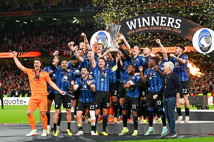 Atalanta celebrate Europa League trophy
