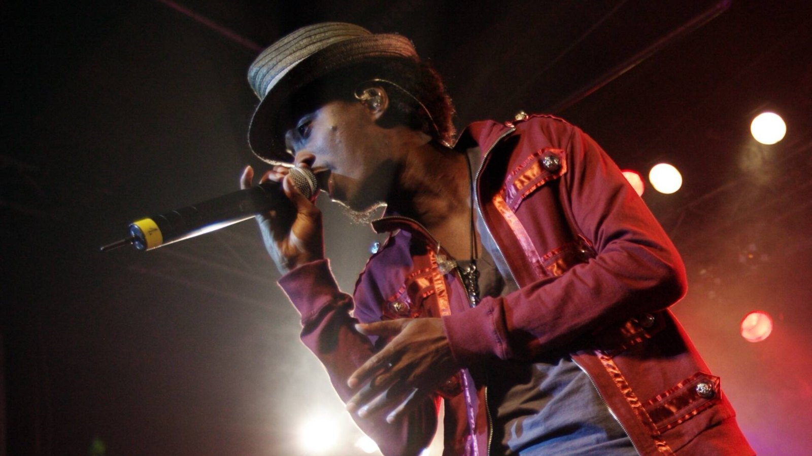 K'naan in concert, Berlin, 2010 Wavin’ Flag: the story of K’naan’s 2010 World Cup anthem